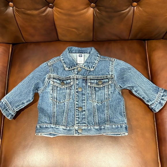 Baby Gap jeans Jacket. NWOT
